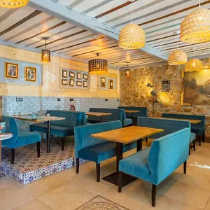  Hotel Logis Beausejour Frankrijk